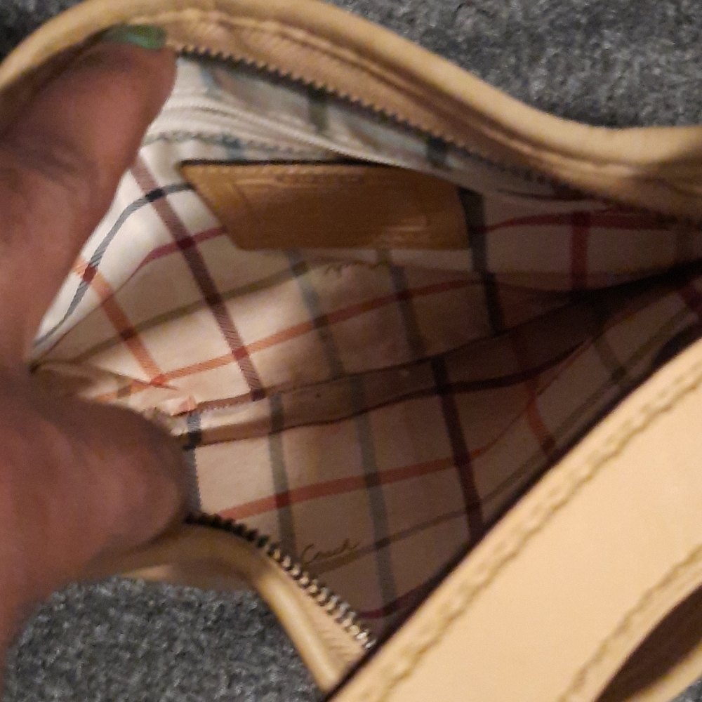 Purse - Picture 3 of 3